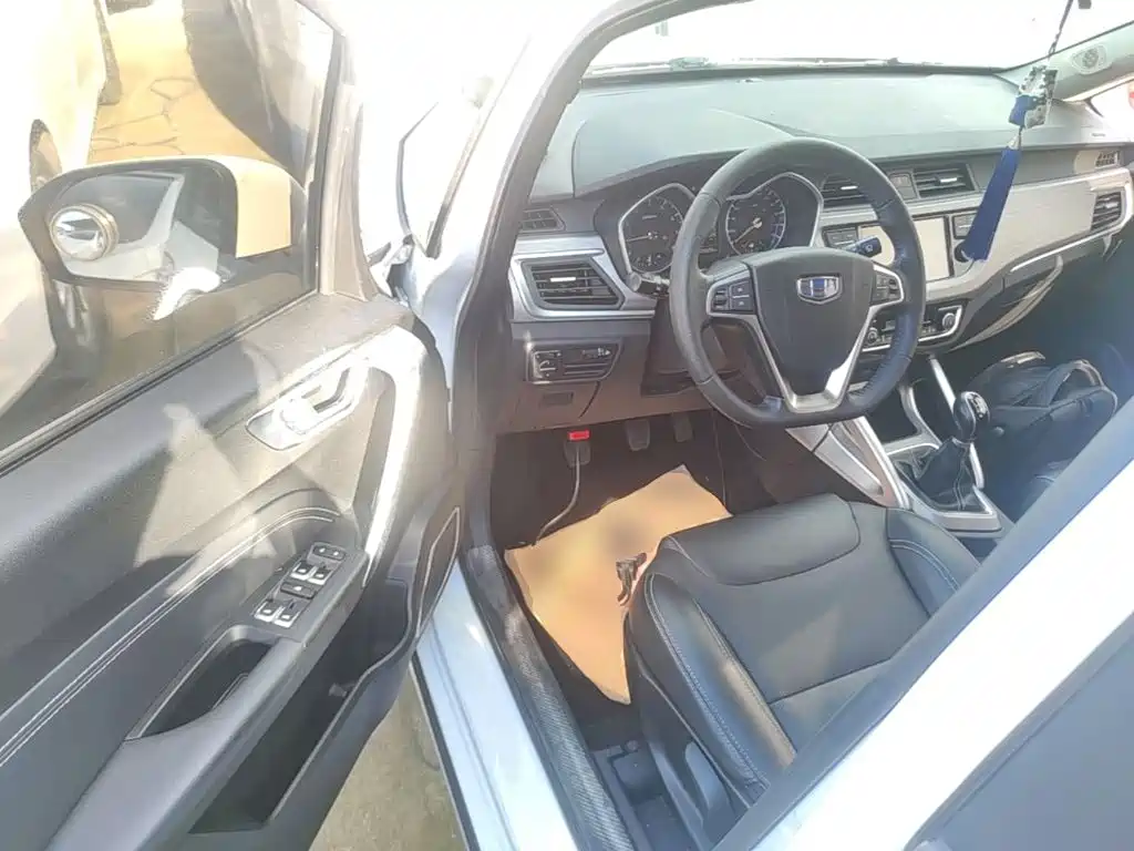 Geely Vision X3 — миниатюра 16