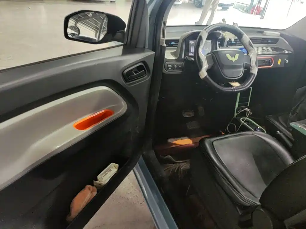 Wuling MINIEV — миниатюра 16