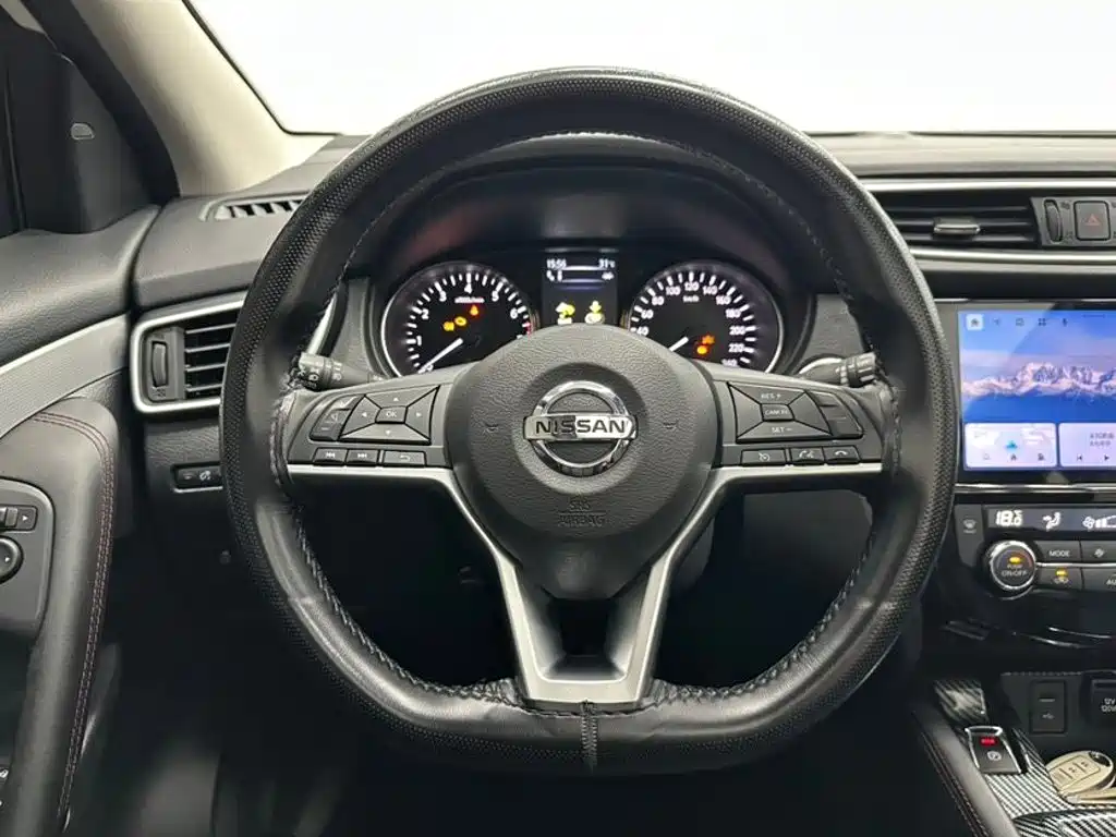 Nissan Qashqai — миниатюра 8
