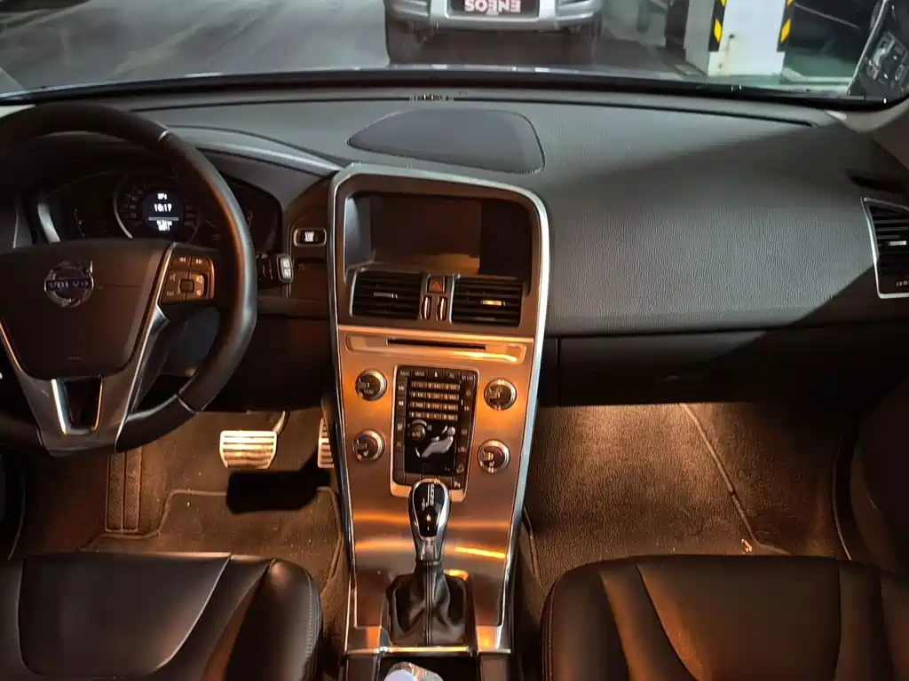 Volvo XC60 — миниатюра 14