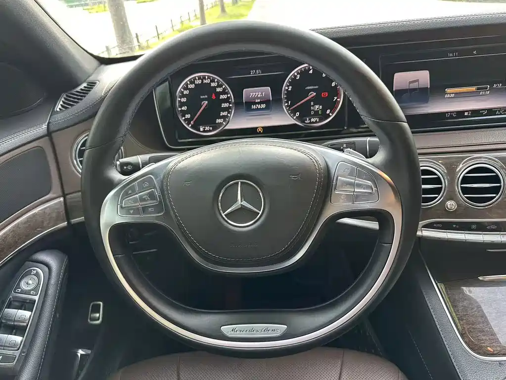 Mercedes-Benz S-Class — миниатюра 15