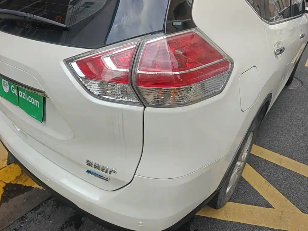 Nissan X-Trail — миниатюра 8
