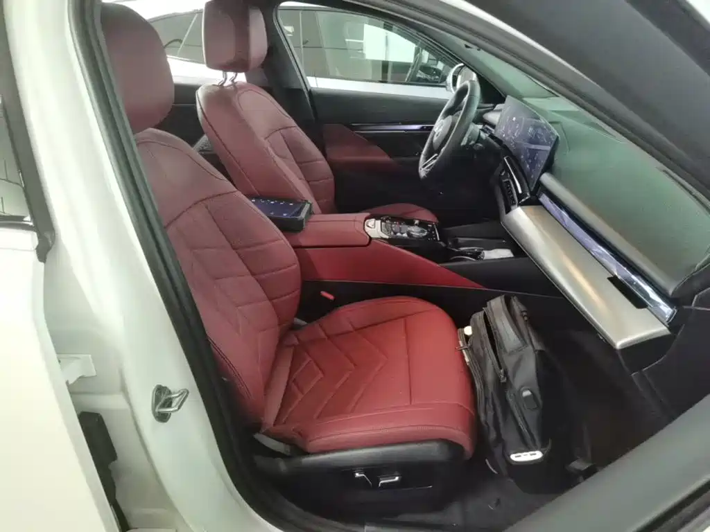 BMW 5 Series — миниатюра 25