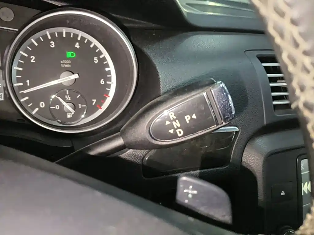 Mercedes-Benz R-Class — миниатюра 14