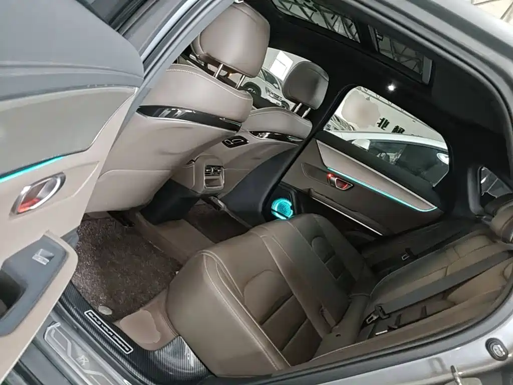 BYD Han — миниатюра 17