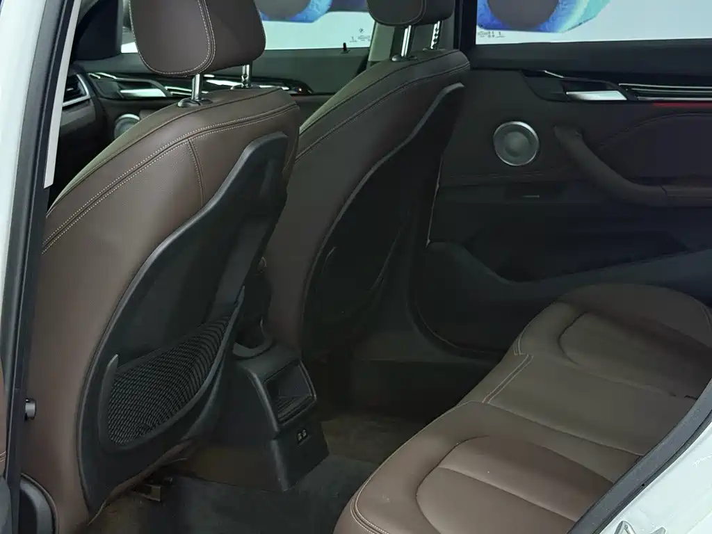BMW X1 — миниатюра 8