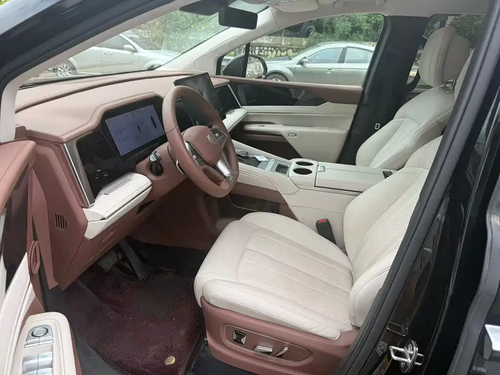 BYD Xia 2025 DM-i 1.5T 180km