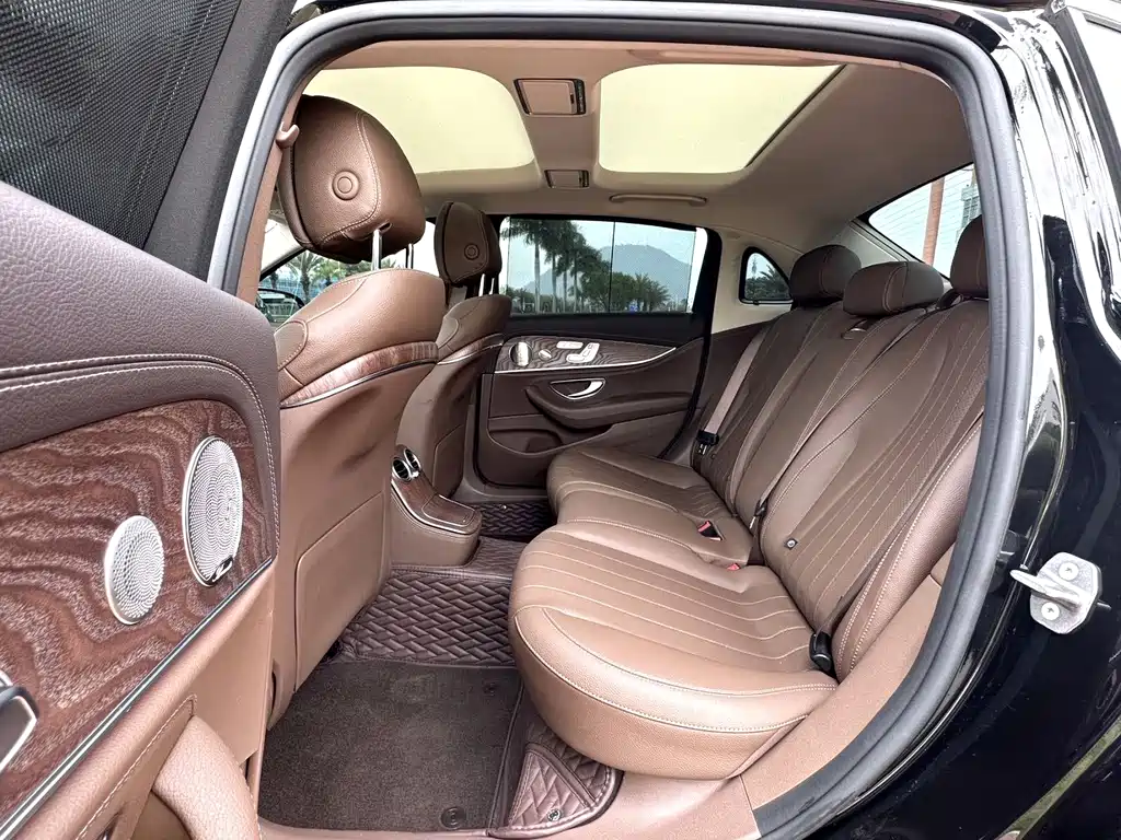 Mercedes-Benz E-Class E 2023 E 300 L Luxury
