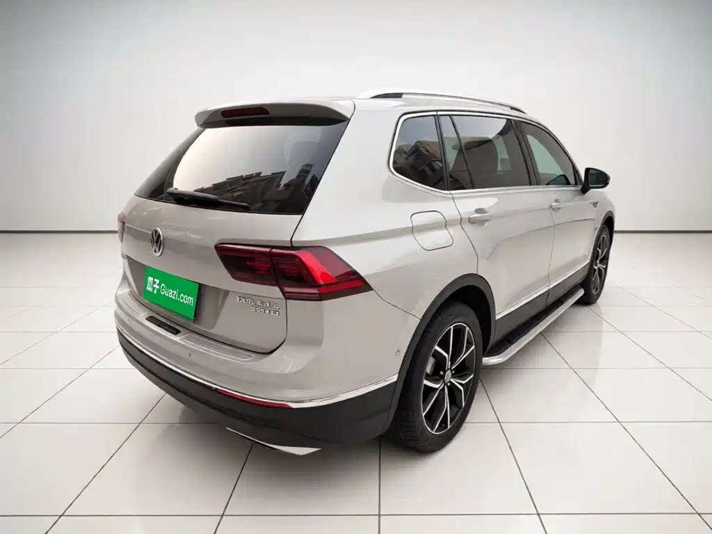 Volkswagen Tiguan L — миниатюра 13