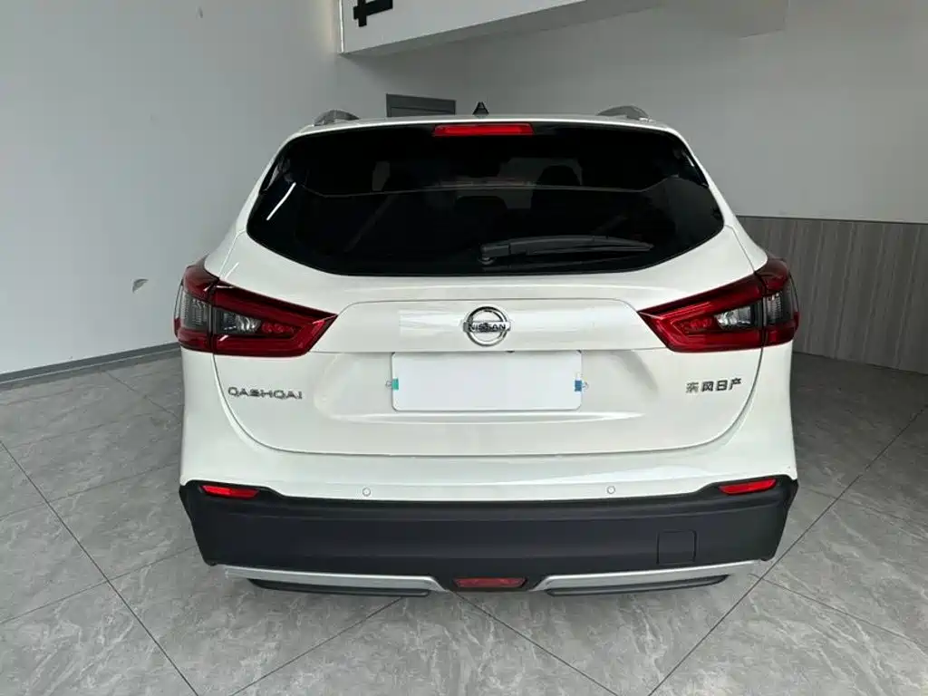 Nissan Qashqai — миниатюра 5
