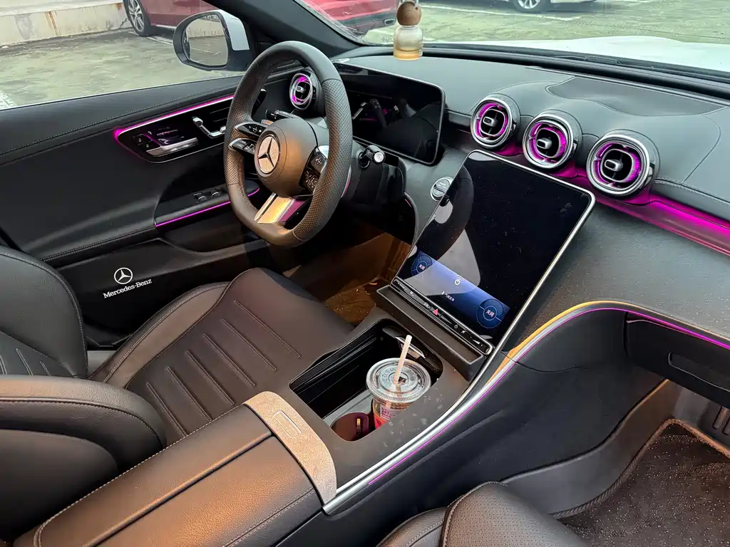 Mercedes-Benz C-Class — миниатюра 10
