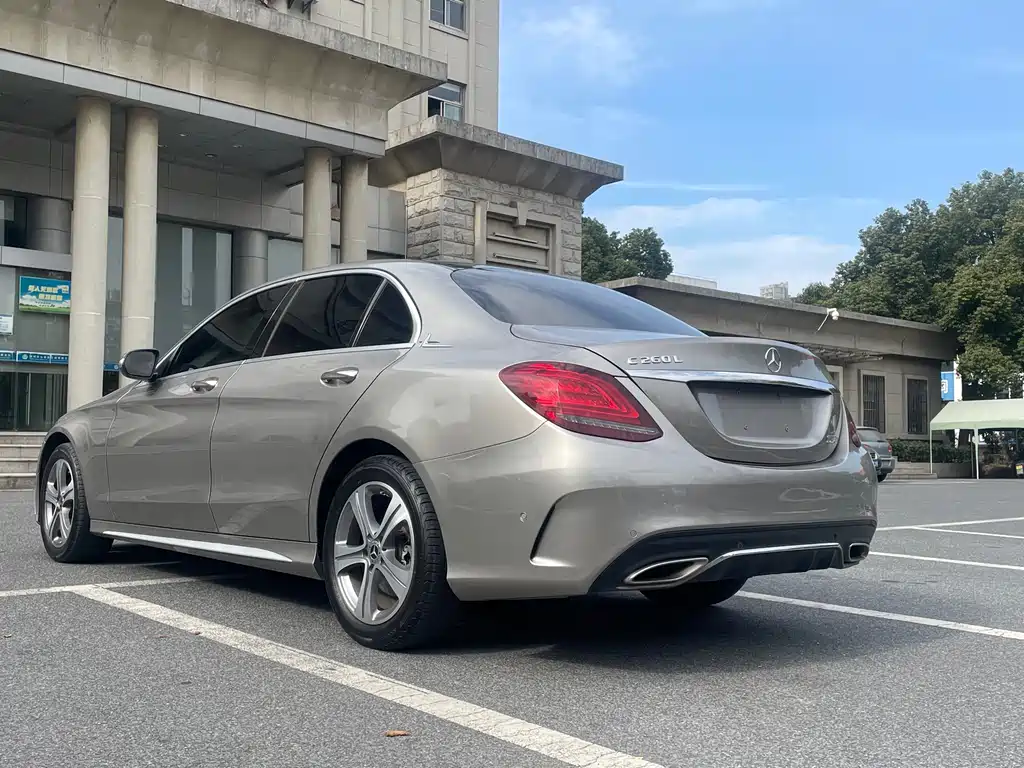 MERCEDES-BENZ C CLASS
