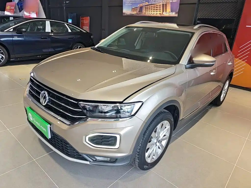 Volkswagen T-Roc — миниатюра 2