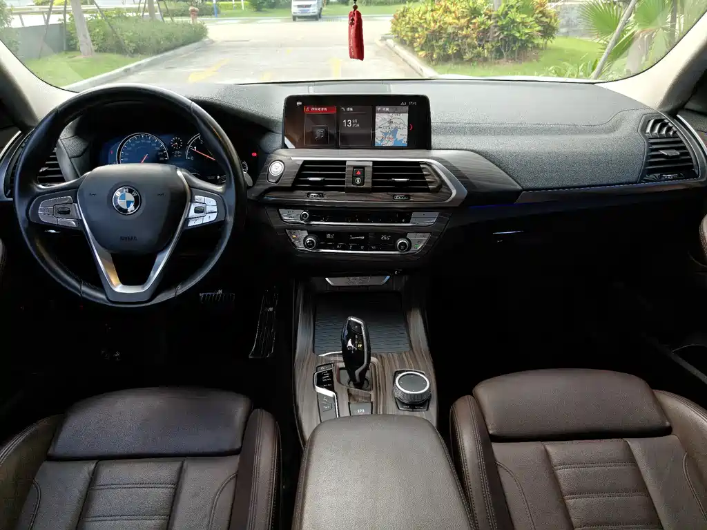 BMW X3 — миниатюра 14