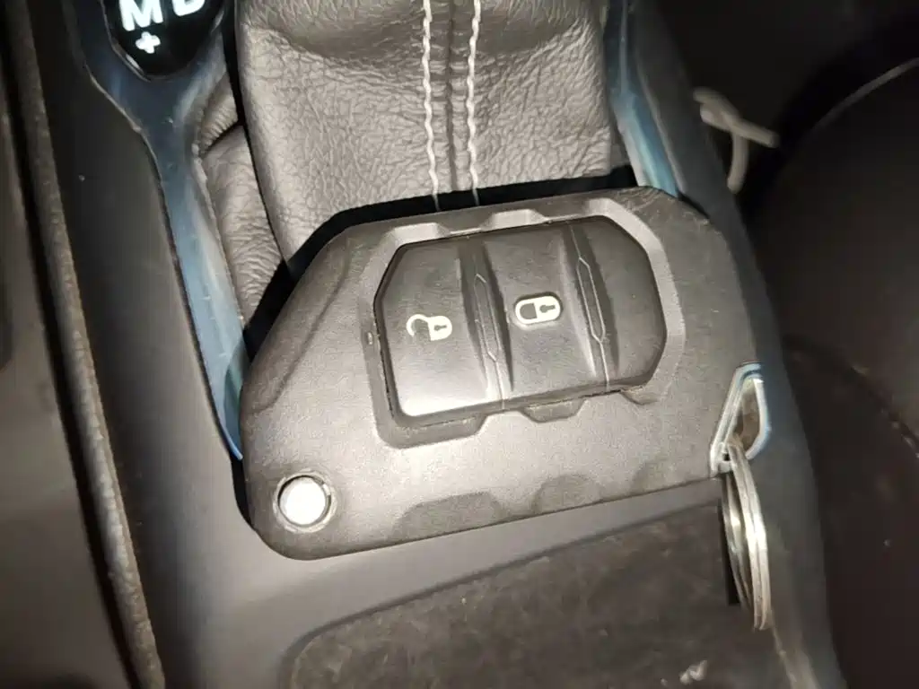 Jeep Wrangler PHEV — миниатюра 9