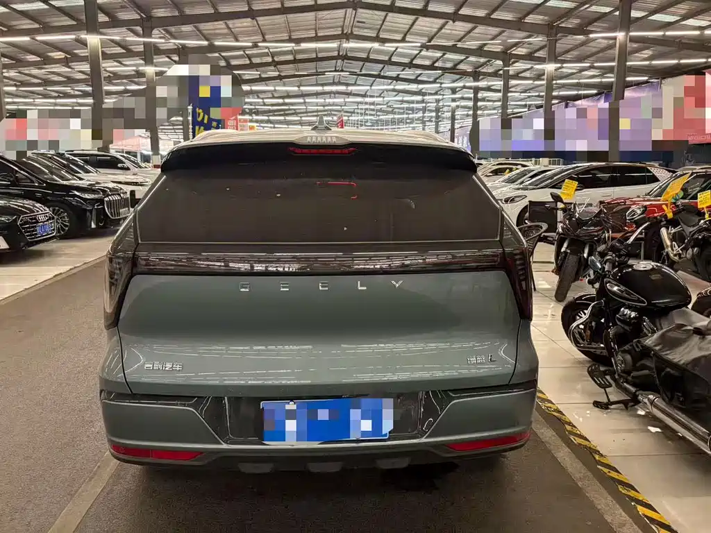 Geely Boyue L — миниатюра 8