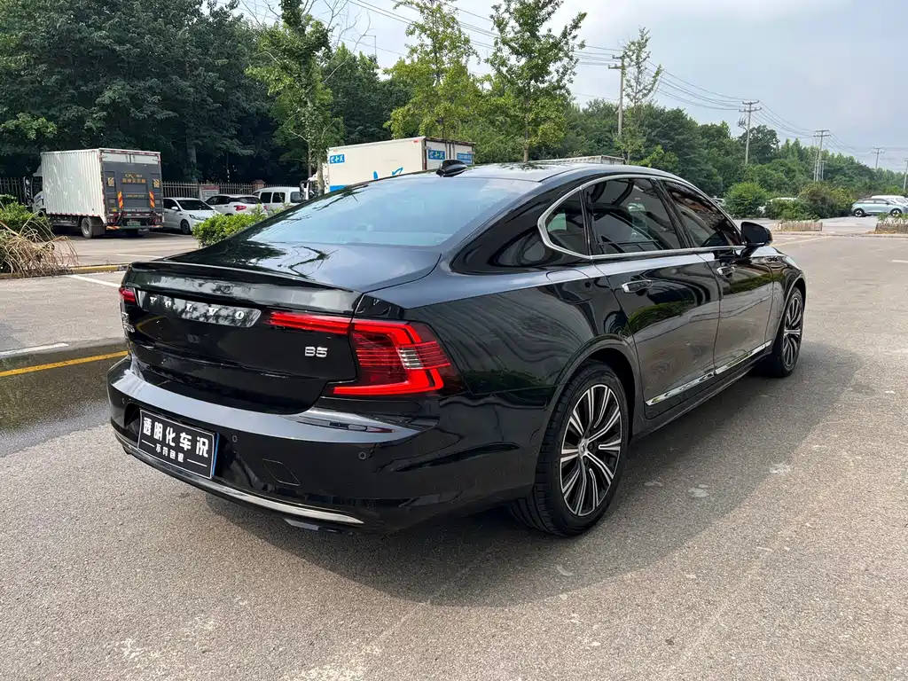 Volvo S90 — миниатюра 9