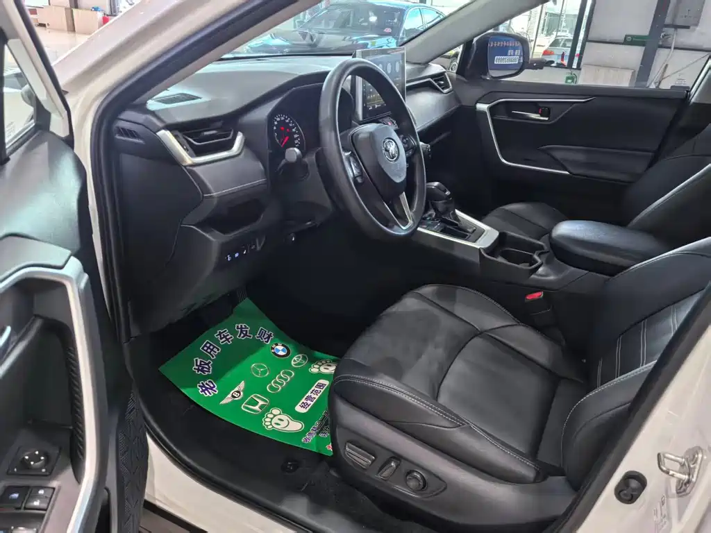 Toyota Wildlander — миниатюра 4