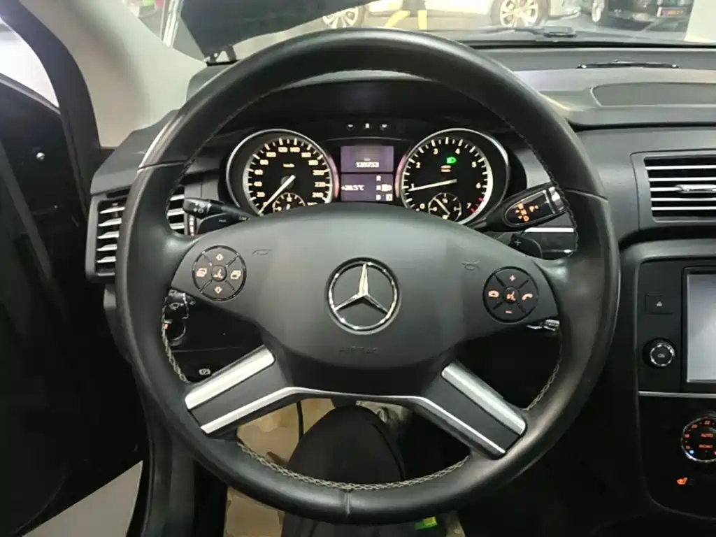 Mercedes-Benz R-Class — миниатюра 11