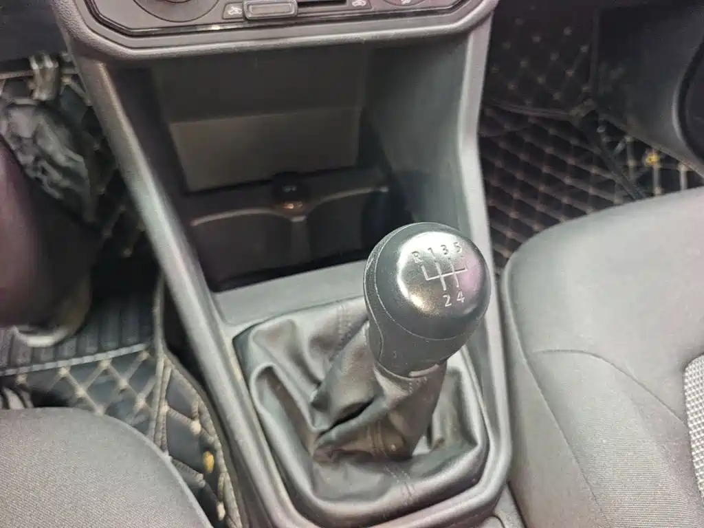 Volkswagen Jetta — миниатюра 14