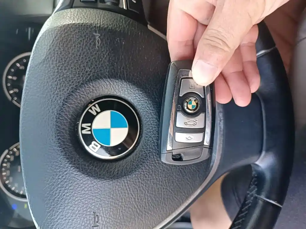BMW 5 Series — миниатюра 9