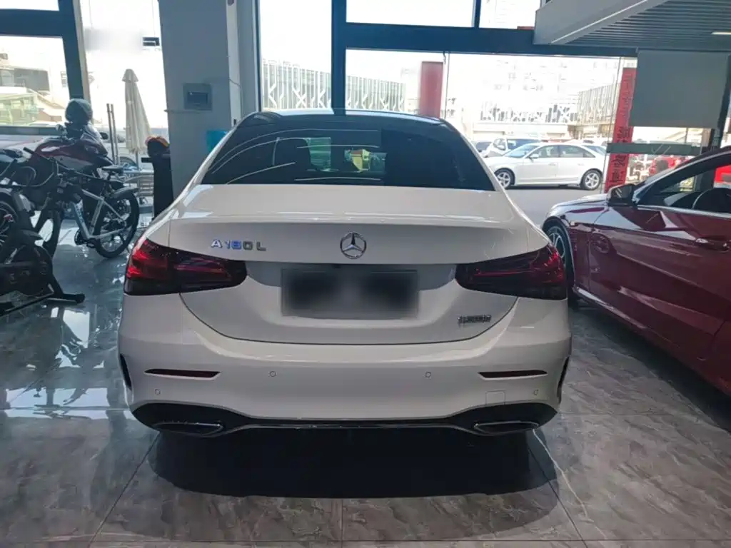 Mercedes-Benz A-Class — миниатюра 6