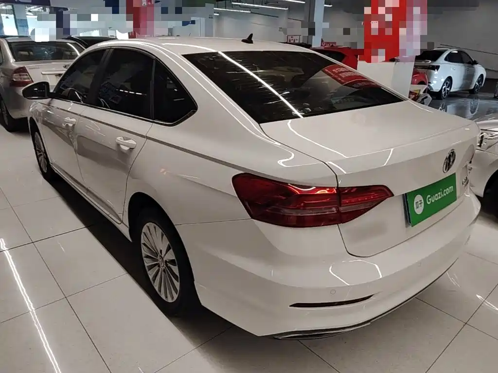 Volkswagen Lavida — миниатюра 5