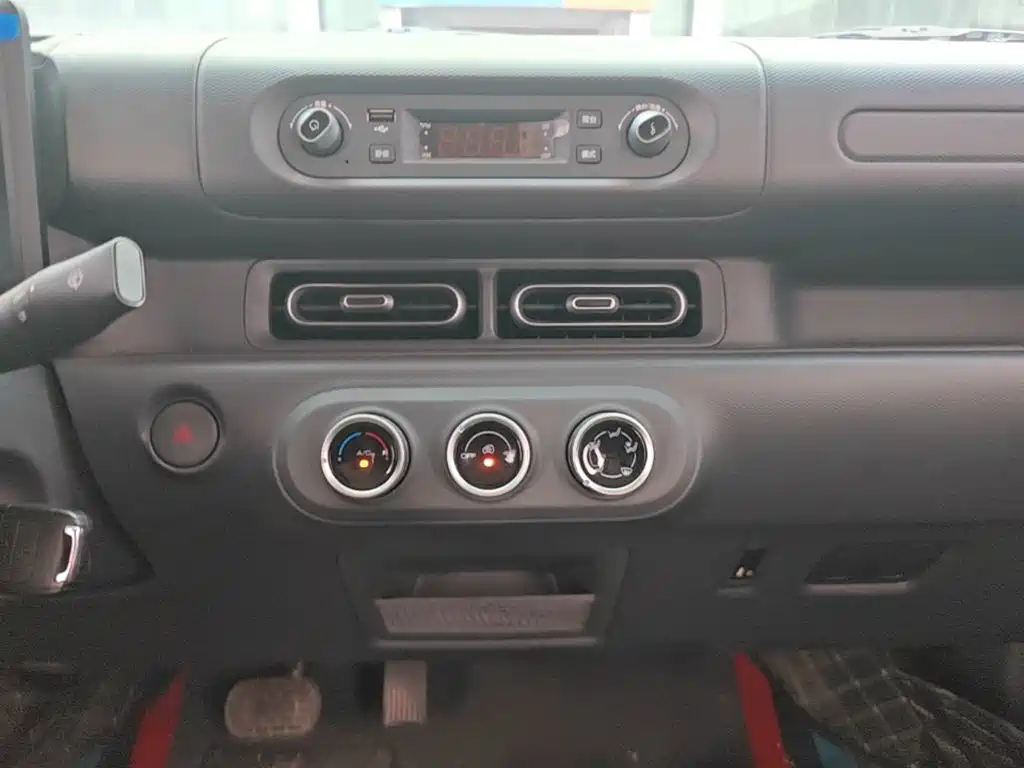 Wuling Zhiguang EV — миниатюра 13