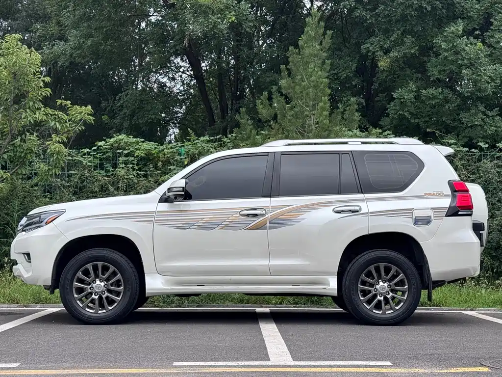 Toyota Prado (Import) — миниатюра 4
