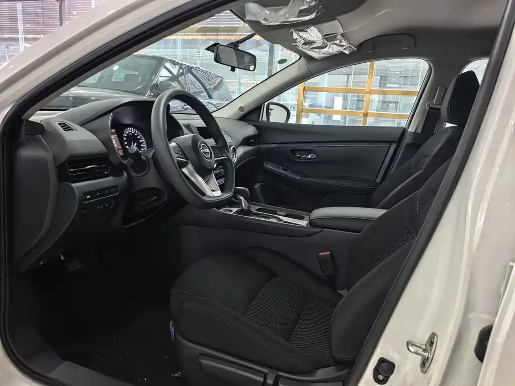 Nissan Sylphy — миниатюра 4
