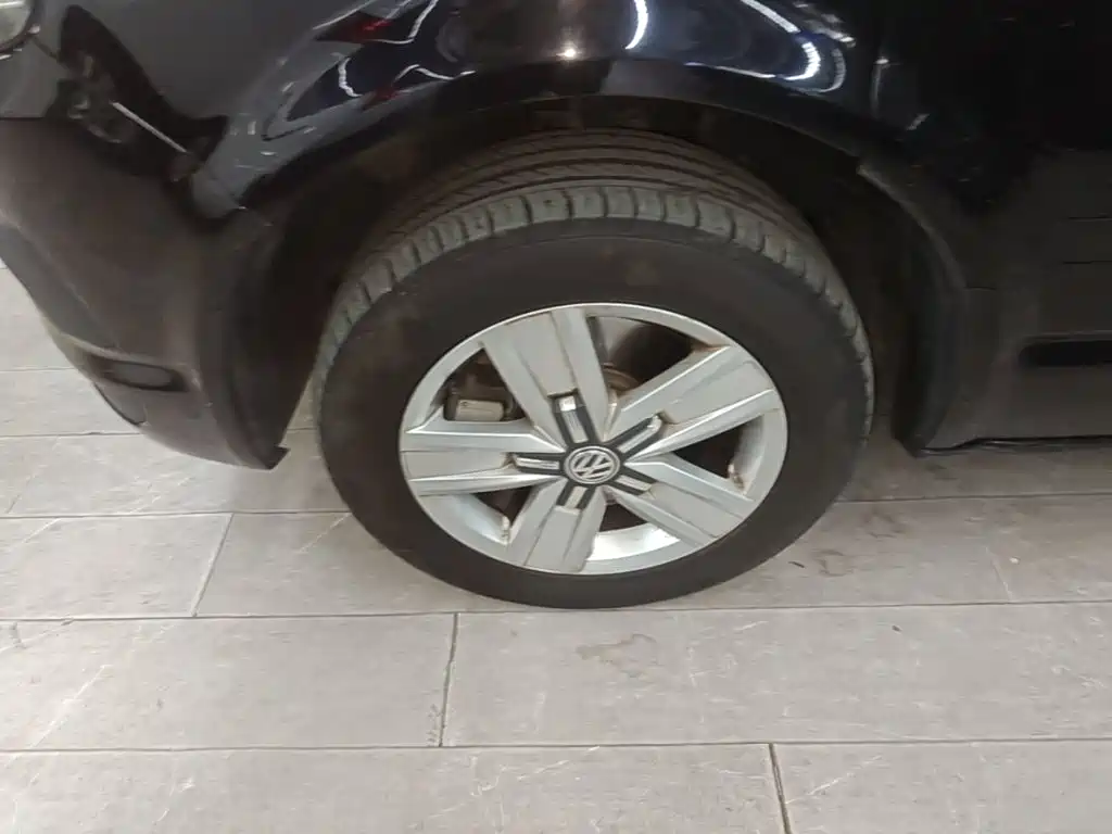 Volkswagen Caravelle — миниатюра 23