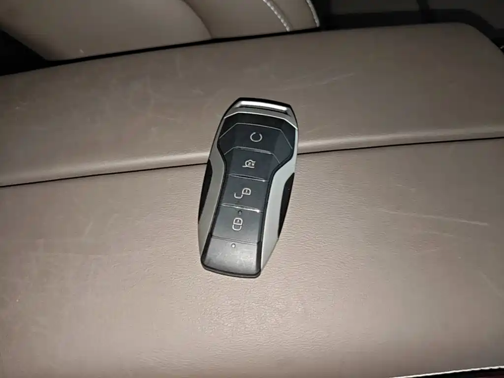 BYD Han — миниатюра 9