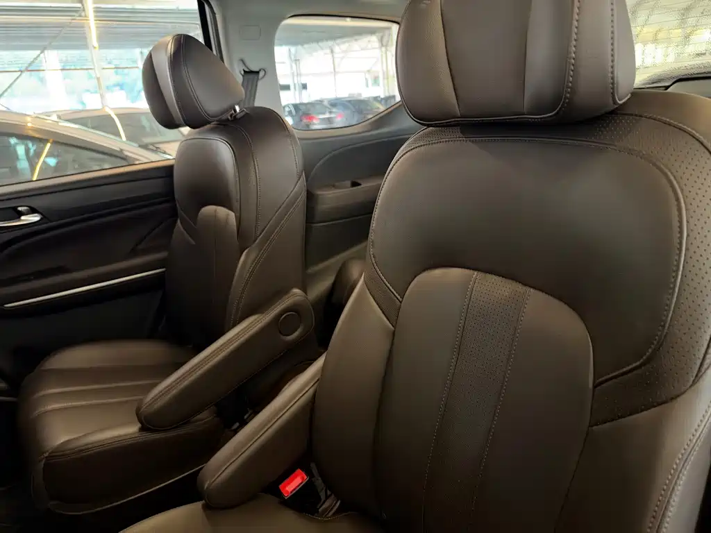 GAC Motor Trumpchi M6 — миниатюра 18