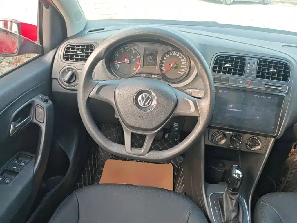 Volkswagen Polo — миниатюра 11