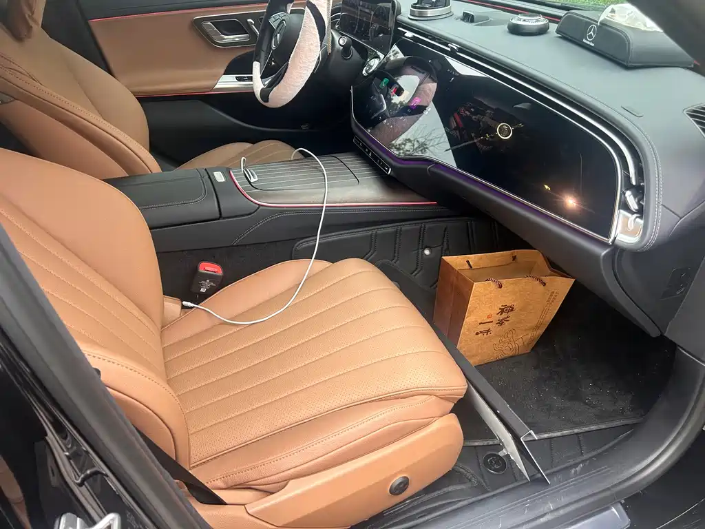 Mercedes-Benz E-Class — миниатюра 9