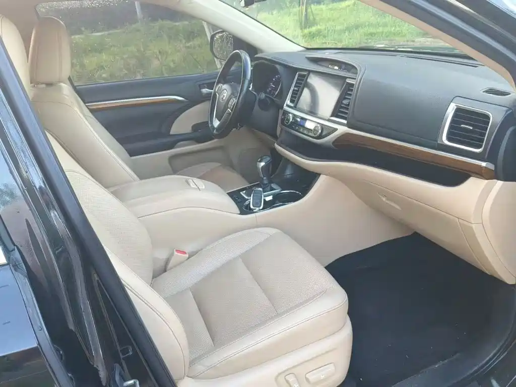 Toyota Highlander — миниатюра 4
