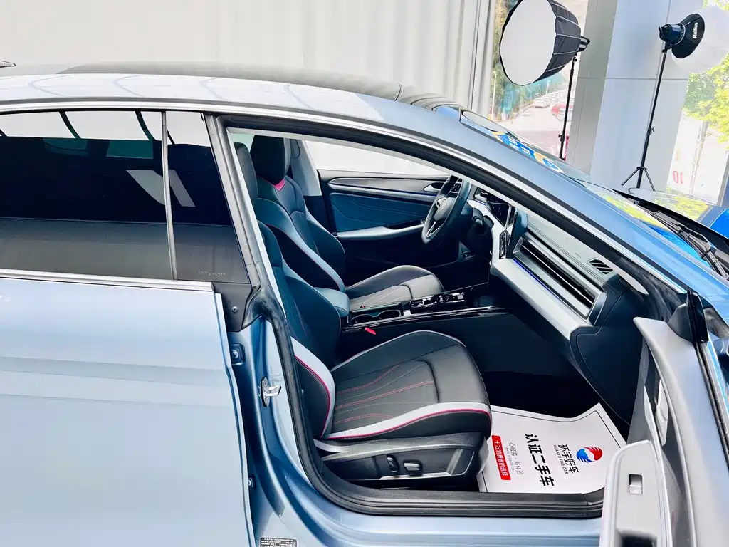 Volkswagen Lamando — миниатюра 26