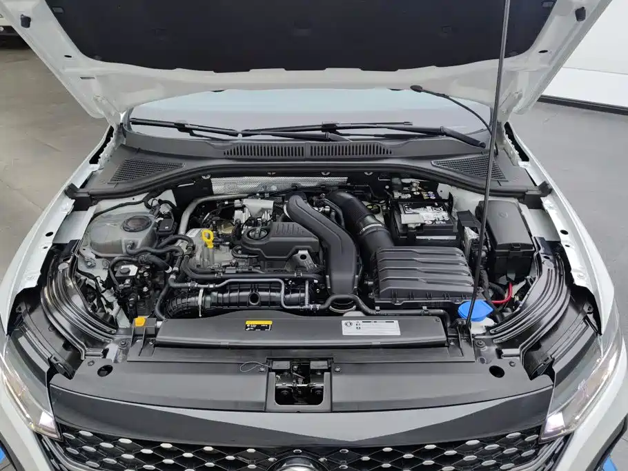 Volkswagen Lavida — миниатюра 10