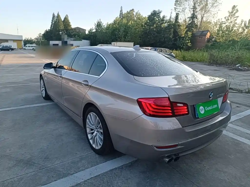 BMW 5 Series — миниатюра 5