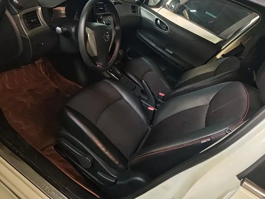 Nissan Tiida — миниатюра 9