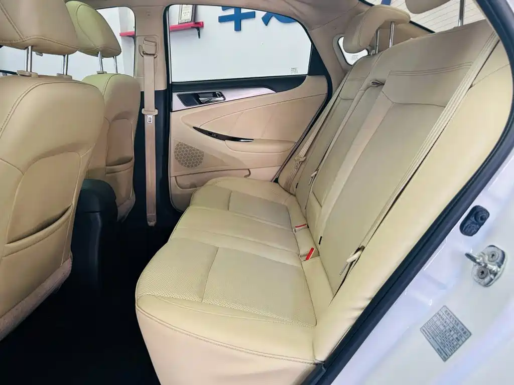Changan Eado — миниатюра 22