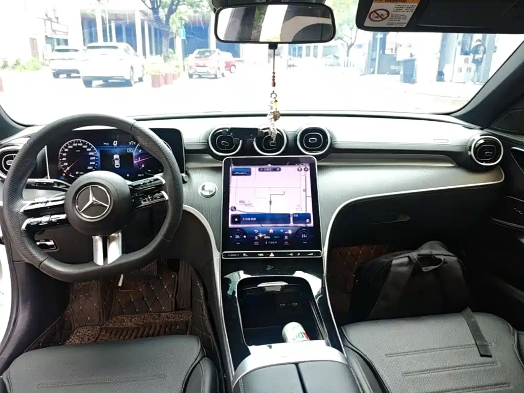 Mercedes-Benz C-Class — миниатюра 10