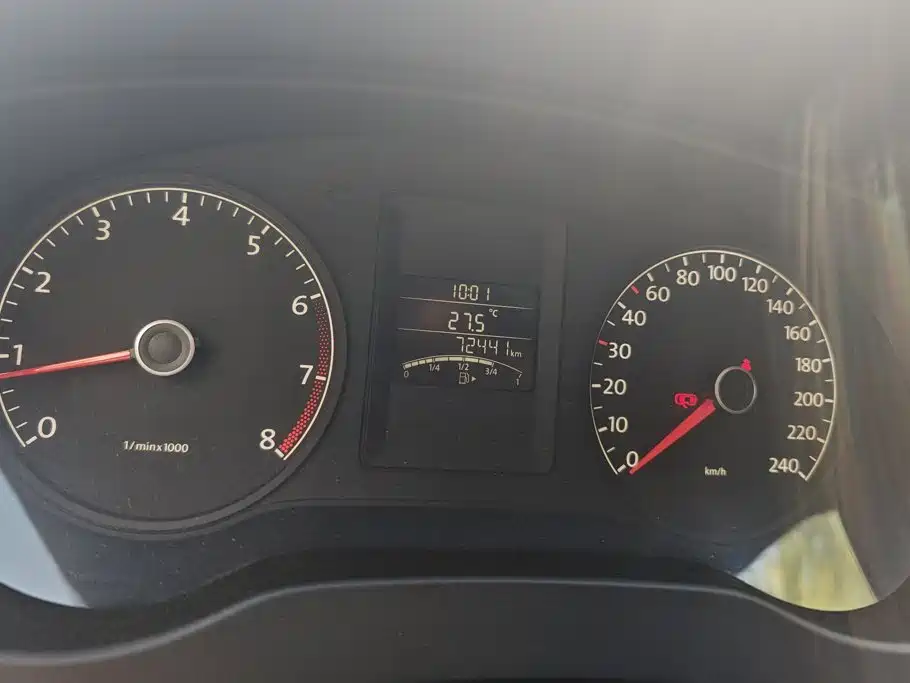 Volkswagen Sagitar — миниатюра 14