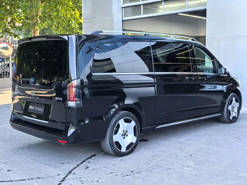Mercedes-Benz V-Class — миниатюра 13