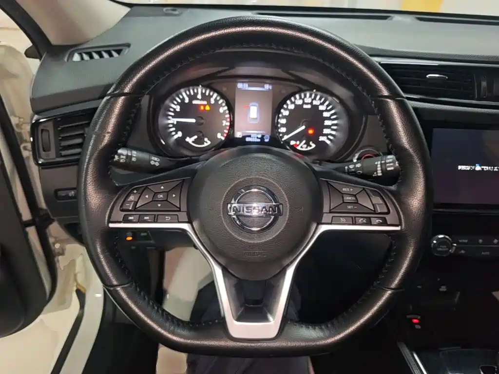 Nissan X-Trail — миниатюра 11
