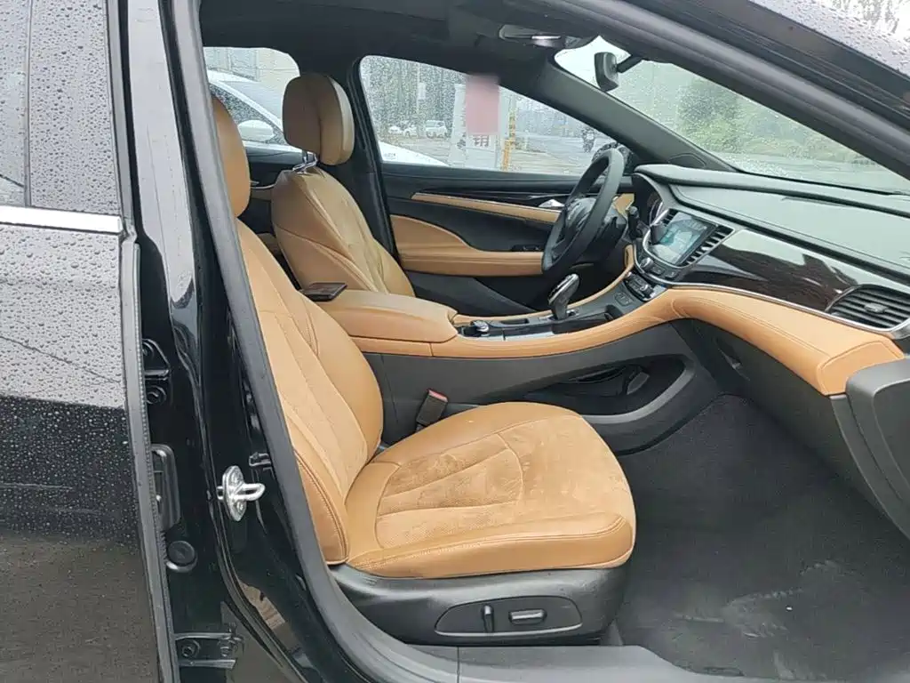 Buick LaCrosse — миниатюра 25