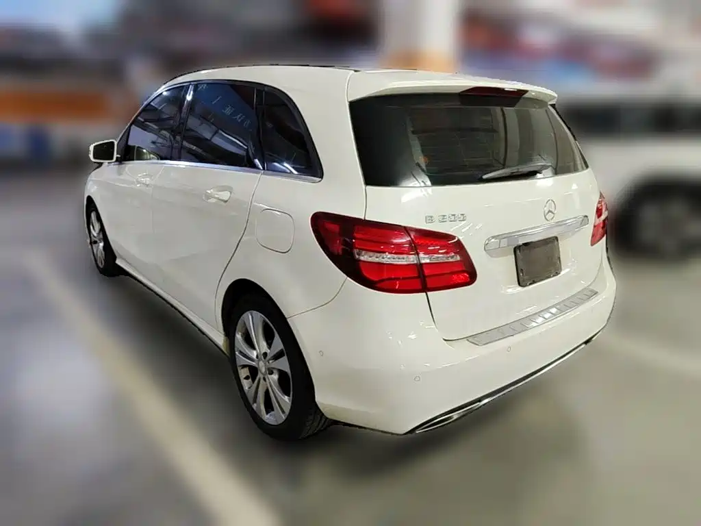 Mercedes-Benz B-Class — миниатюра 7