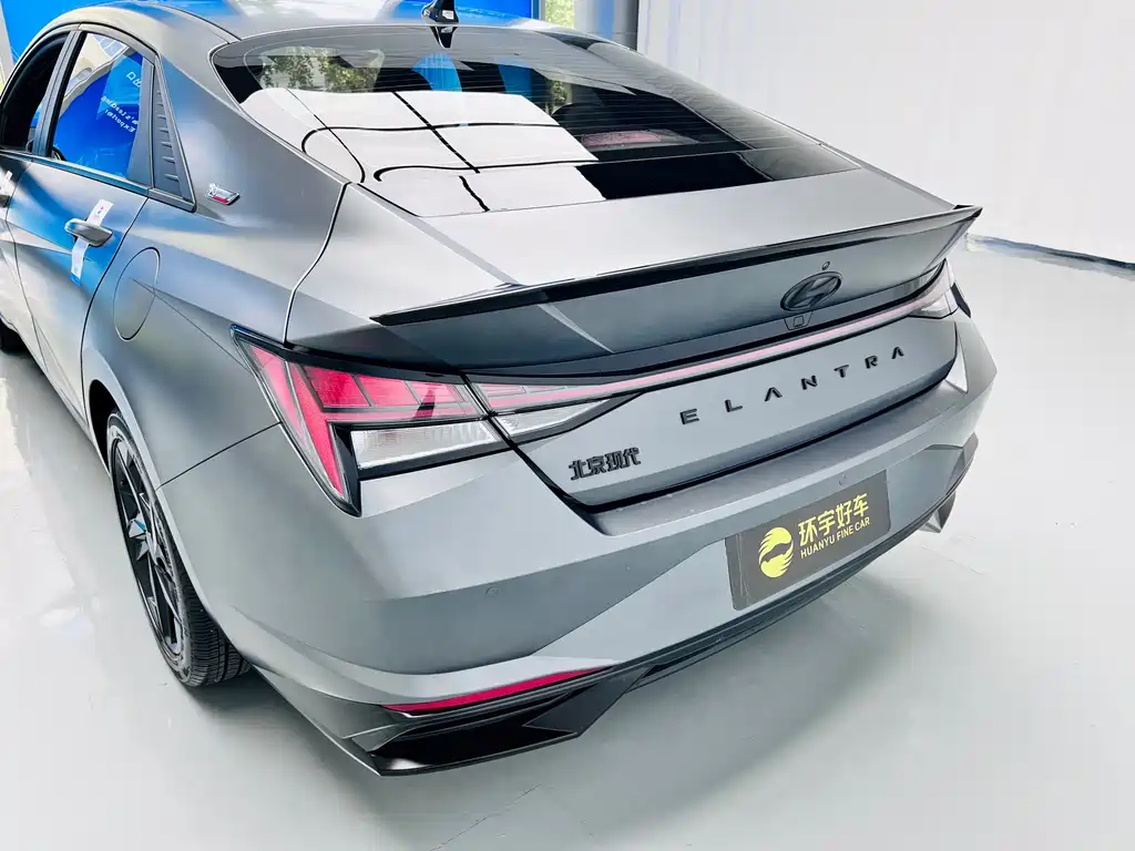 Hyundai Elantra — миниатюра 7