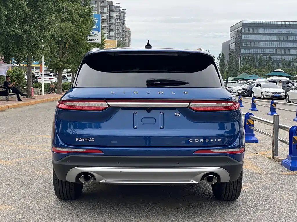 Lincoln Corsair — миниатюра 3