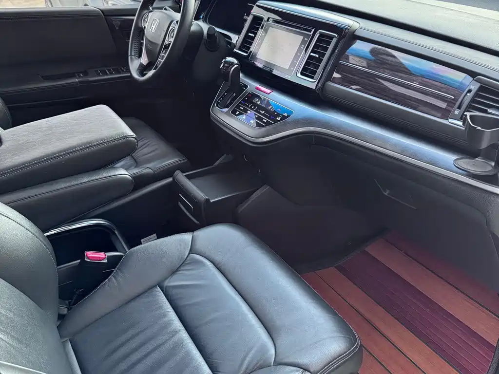 Honda Elysion — миниатюра 11